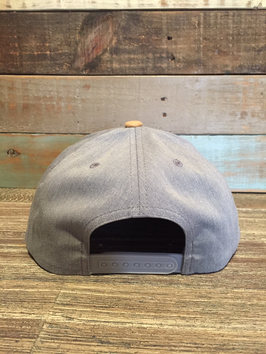 Flat Brim Snapback | Grey & Gold