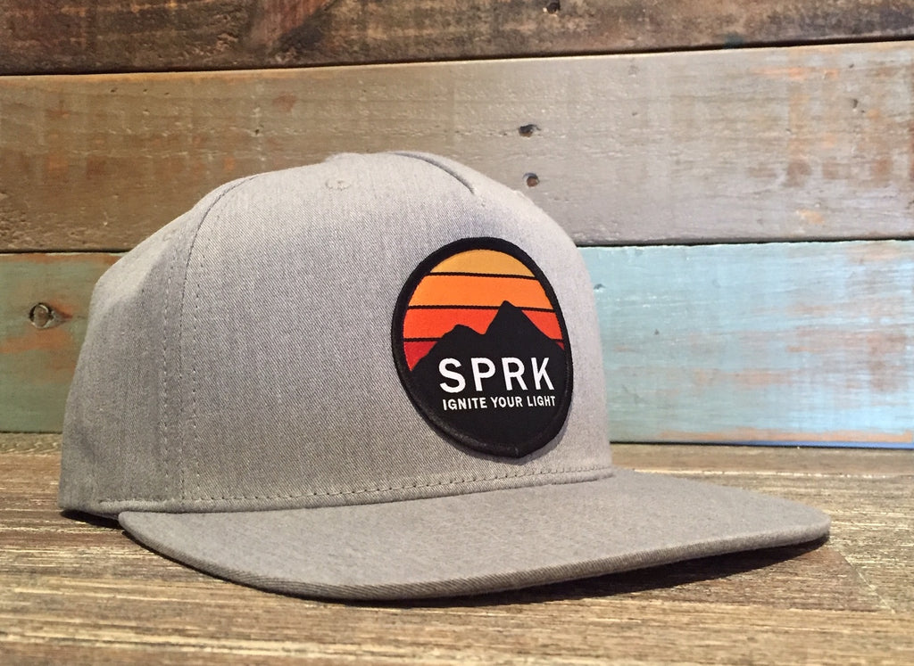 Flat Brim Snapback | Grey