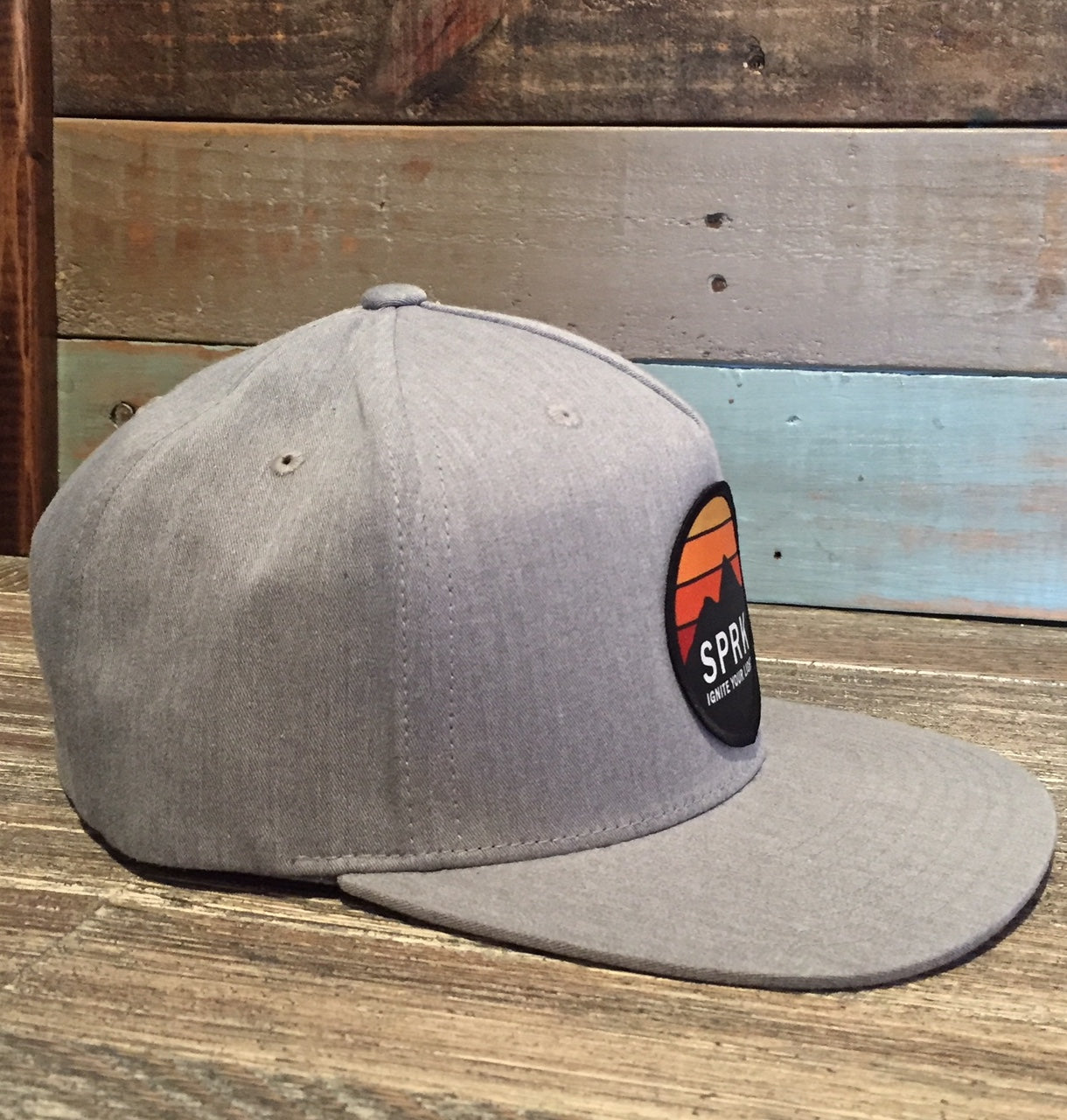 Flat Brim Snapback | Grey